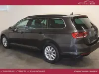 Gebraucht VW Passat Business 150 PS (110 kW) 2024 Mangangrau metallic Kombi