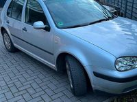 Gebraucht VW Golf IV 75 PS (55 kW) 2002 Silber Kleinwagen
