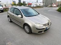 Usata VW Golf V 85 CV (62 kW) 2004 Beige Utilitaria