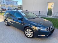 Gebraucht VW Passat 140 PS (102 kW) 2012 Grau Kombi