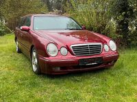 Second-hand Mercedes E430 1999 Roșu Berlinǎ