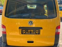 Second-hand VW Transporter 84 CP (61 kW) 2014 Galben Van