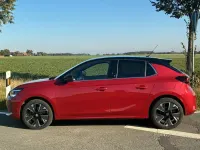 Gebraucht Opel Corsa-e Ultimate 100 kW (136 PS) 2022 Rot Kleinwagen