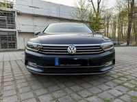 Gebraucht VW Passat 220 PS (161 kW) 2017 Blau Kombi