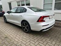 Gebraucht Volvo S60 Ultimate 250 PS (183 kW) 2024 Weiß Limousine