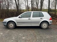 Gebraucht VW Golf IV 75 PS (55 kW) 2001 Silber Kleinwagen