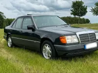 Gebraucht Mercedes E300 Sportline 180 PS (132 kW) 1991 Schwarz Limousine