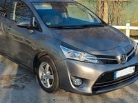 Gebraucht Toyota Verso Multidrive S 147 PS (108 kW) 2014 Grau Van / Kleinbus