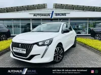 Gebraucht Peugeot 208 Allure 101 PS (74 kW) 2024 Weiss banquise Kleinwagen
