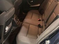 Gebraucht BMW 320 163 PS (119 kW) 2007 Blau Kombi