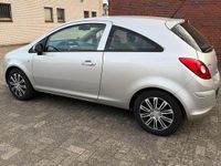 Gebraucht Opel Corsa 90 PS (66 kW) 2009 Silber Kleinwagen