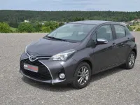 Gebraucht Toyota Yaris Comfort 99 PS (72 kW) 2015 Grau Limousine