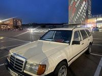 Gebraucht Mercedes 300 185 PS (136 kW) 1987 Beige Limousine