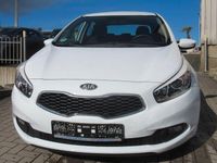 Second-hand Kia Ceed Attract 99 CP (72 kW) 2013 Alb Hatchback