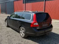 Gebraucht Volvo V70 Momentum 163 PS (119 kW) 2012 Schwarz Kombi