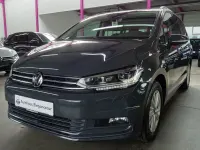 Gebraucht VW Touran 150 PS (110 kW) 2022 Uranograu Van / Kleinbus