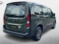 Gebraucht Peugeot Rifter Allure 131 PS (96 kW) 2025 Grün Van / Kleinbus