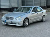 Gebraucht Mercedes C320 218 PS (160 kW) 2005 Grau Limousine