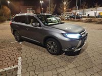 Gebraucht Mitsubishi Outlander Top 150 PS (110 kW) 2017 Grau SUV