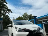 Gebraucht Toyota Aygo 69 PS (50 kW) 2017 Weiß Kleinwagen
