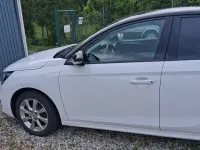 Używany Opel Corsa 75 KM (55 kW) 2022 Biały Hatchback