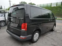 Gebraucht VW Transporter 150 PS (110 kW) 2022 Deep black perleffekt Van