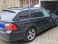 gebraucht BMW 318 2006 BJ Das Auto hat auch Xenonlicht