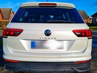 Gebraucht VW Tiguan Active 150 PS (110 kW) 2022 Weiß SUV
