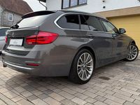 Gebraucht BMW 330 Luxury Line 258 PS (189 kW) 2016 Grau Kombi