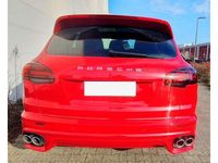 Second-hand Porsche Cayenne 385 CP (283 kW) 2015 Roșu SUV