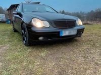 Gebraucht Mercedes C200 163 PS (119 kW) 2004 Schwarz Kombi