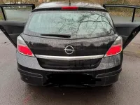Gebraucht Opel Astra 90 PS (66 kW) 2009 Schwarz Limousine