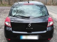 Gebraucht Renault Clio II 75 PS (55 kW) 2011 Schwarz Kleinwagen