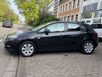 gebraucht Opel Astra 5-trg. Edition 2,0 CDTI Automatik, Navi