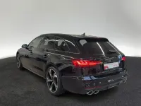 Gebraucht Audi S4 Ambiente 341 PS (250 kW) 2022 0e mythosschwarz metallic (metallic) Kombi
