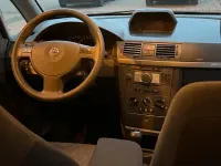 Gebraucht Opel Meriva 90 PS (66 kW) 2008 Gold Van / Kleinbus