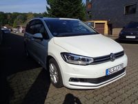 Gebraucht VW Touran Comfortline 116 PS (85 kW) 2020 Weiß Van / Kleinbus