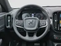 Gebraucht Volvo XC40 Momentum 163 PS (119 kW) 2022 Onyx black SUV