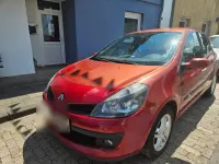 Gebraucht Renault Clio 75 PS (55 kW) 2006 Rot Kleinwagen