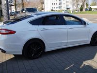 Gebraucht Ford Mondeo Titanium 179 PS (131 kW) 2015 Weiß Limousine