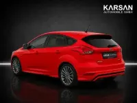 Gebraucht Ford Focus ST-Line 140 PS (102 kW) 2018 Rot Kleinwagen
