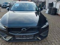 Gebraucht Volvo V60 Core 197 PS (144 kW) 2022 Schwarz Kombi