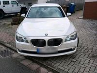 Gebraucht BMW 730 245 PS (180 kW) 2011 Weiß Limousine