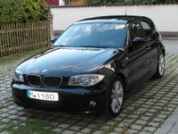 Gebraucht BMW 118 122 PS (89 kW) 2005 Schwarz metallic Kleinwagen