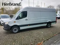 Second-hand Mercedes Sprinter 170 CP (125 kW) 2024 Alb Van