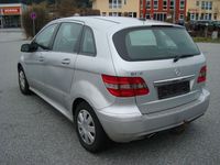 Gebraucht Mercedes B170 116 PS (85 kW) 2009 Silber Van / Kleinbus