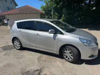 Gebraucht Toyota Verso 126 PS (92 kW) 2012 Grau Van / Kleinbus
