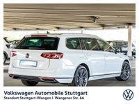 Gebraucht VW Passat GTE 218 PS (160 kW) 2023 Gletscherweiß metallic Kombi