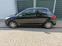 Gebraucht Peugeot 206 75 PS (55 kW) 2010 Schwarz Limousine