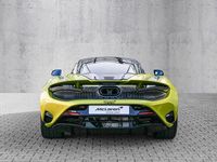 Neu McLaren 750S 751 PS (552 kW) 2025 Flux green (grün) Coupé